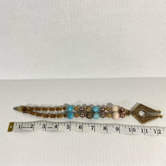 Tribal Key Hole Necklace - Picture 4 of 4